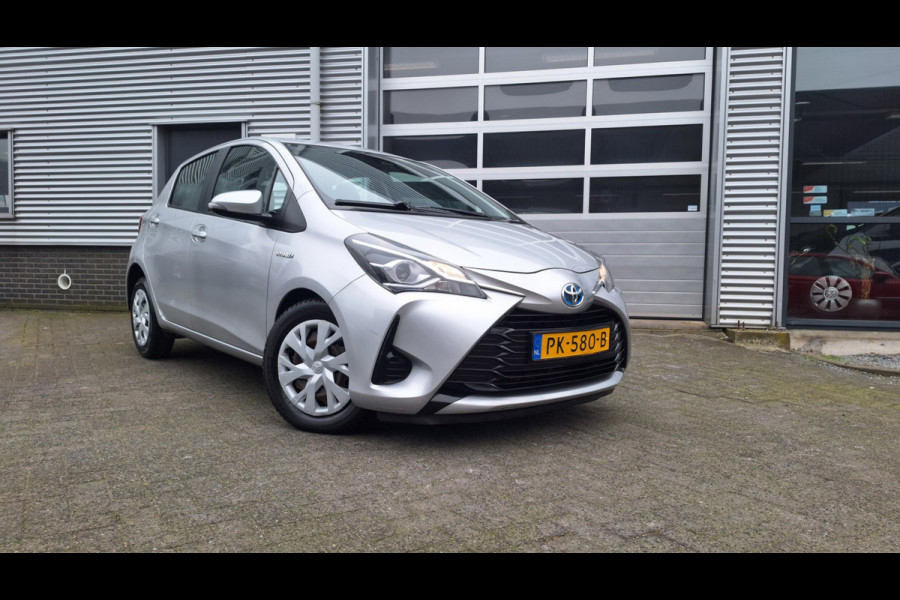 Toyota Yaris 1.5 Hybrid Aspiration/Navigatie/Cruise/Camera/