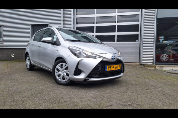 Toyota Yaris 1.5 Hybrid Aspiration/Navigatie/Cruise/Camera/