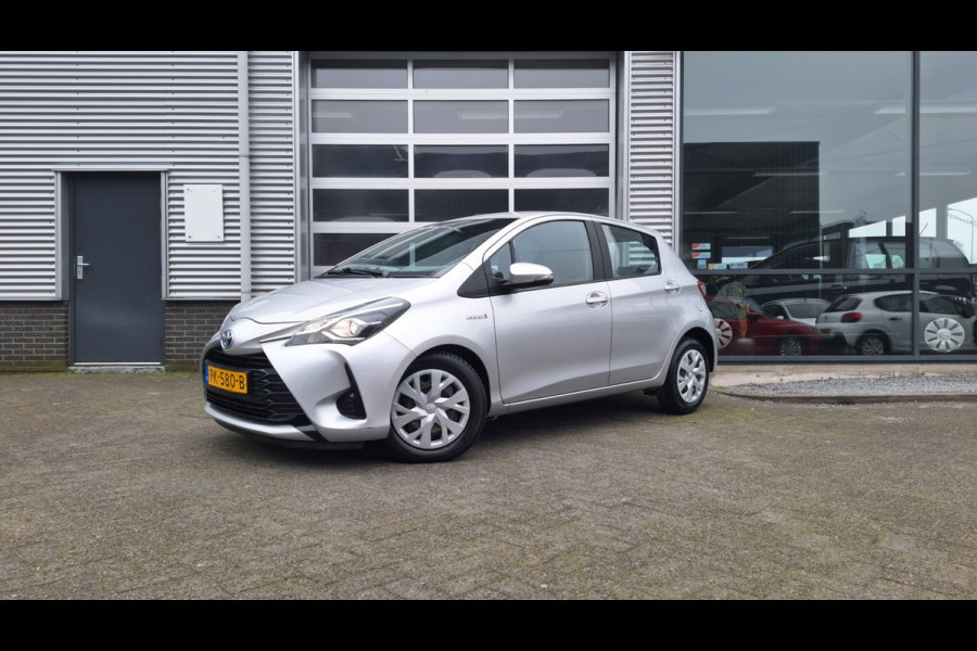 Toyota Yaris 1.5 Hybrid Aspiration/Navigatie/Cruise/Camera/