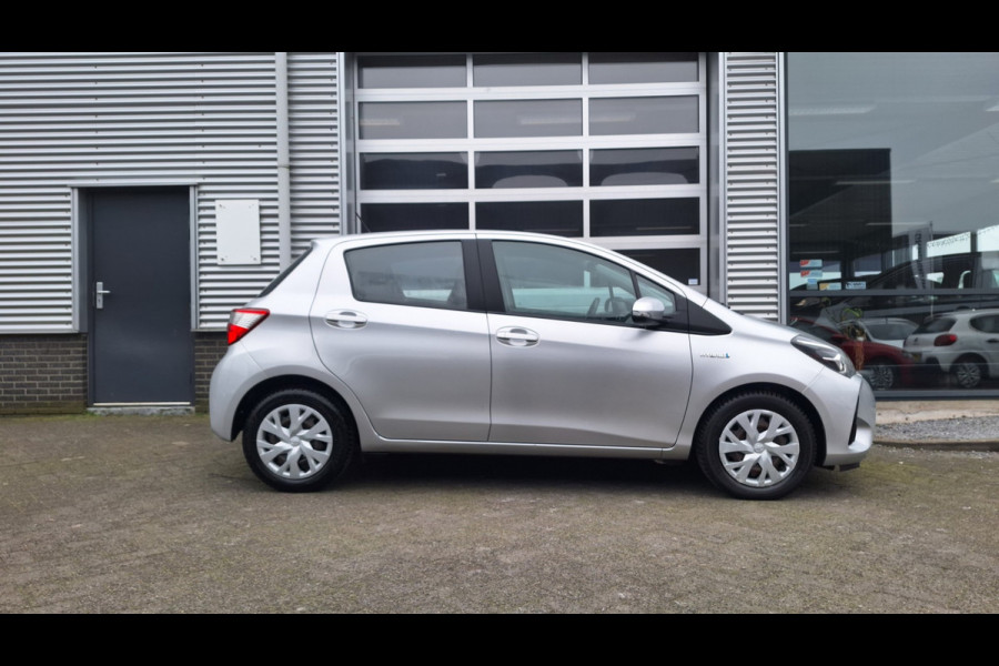 Toyota Yaris 1.5 Hybrid Aspiration/Navigatie/Cruise/Camera/