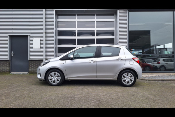 Toyota Yaris 1.5 Hybrid Aspiration/Navigatie/Cruise/Camera/