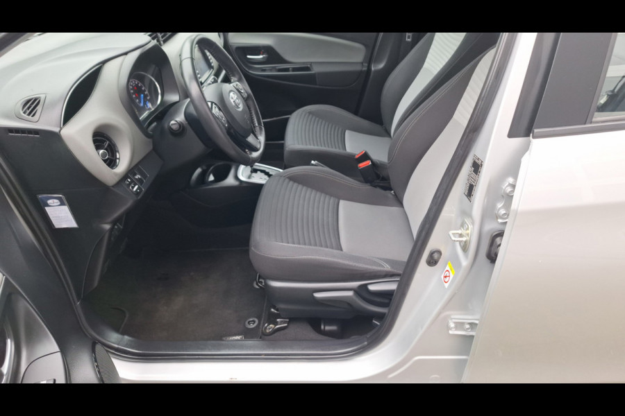 Toyota Yaris 1.5 Hybrid Aspiration/Navigatie/Cruise/Camera/