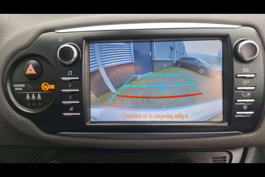 Toyota Yaris 1.5 Hybrid Aspiration/Navigatie/Cruise/Camera/