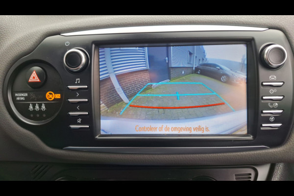 Toyota Yaris 1.5 Hybrid Aspiration/Navigatie/Cruise/Camera/