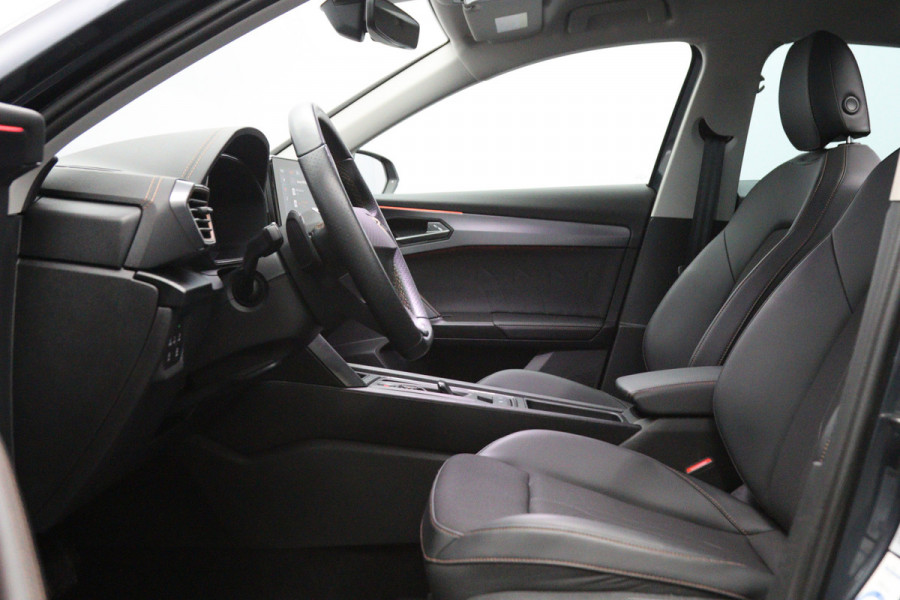 CUPRA Formentor 1.4 e-Hybrid 204 PK Adrenaline PHEV, Carplay, Adap. Cruise Control