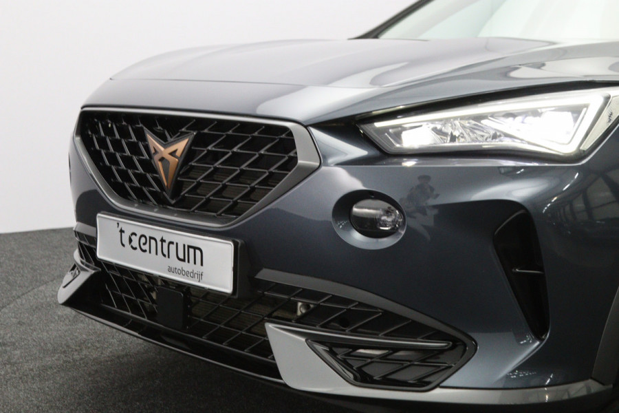 CUPRA Formentor 1.4 e-Hybrid 204 PK Adrenaline PHEV, Carplay, Adap. Cruise Control