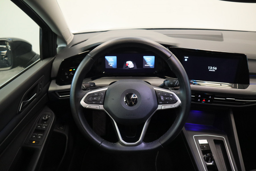 Volkswagen Golf 1.4 eHybrid Style Panoramadak Stoelverwarming Ergo Active