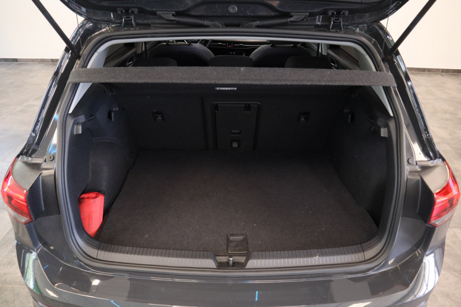 Volkswagen Golf 1.4 eHybrid Style Panoramadak Stoelverwarming Ergo Active
