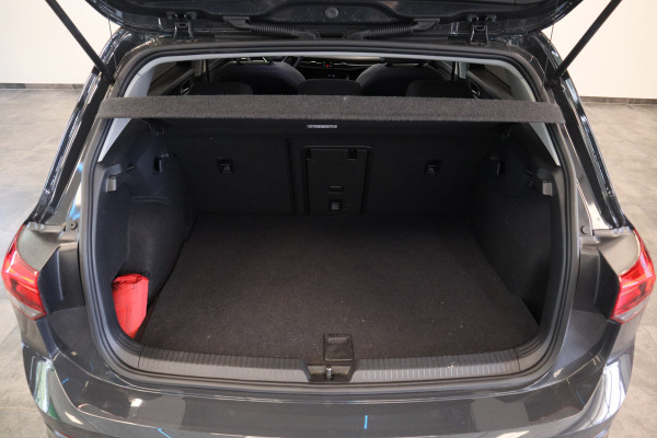 Volkswagen Golf 1.4 eHybrid Style Panoramadak Stoelverwarming Ergo Active