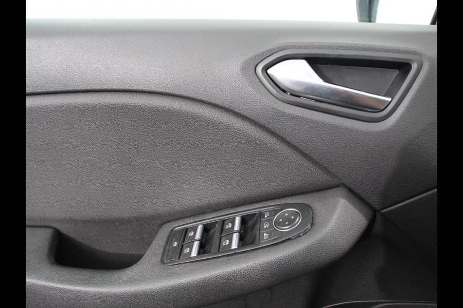 Renault Clio 1.0 SCe Navigatie Climate Control Cruise Control Parkeer sensoren Led Lichtmetalen velgen