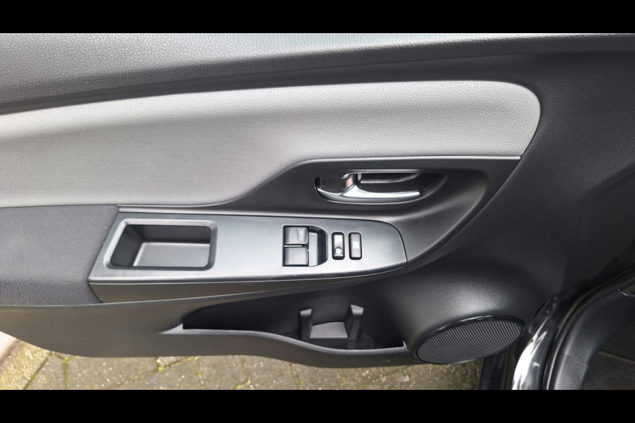 Toyota Yaris 1.5 VVT-i Active/Hybride/Navigatie/Camera/Ecc/Nl Auto/