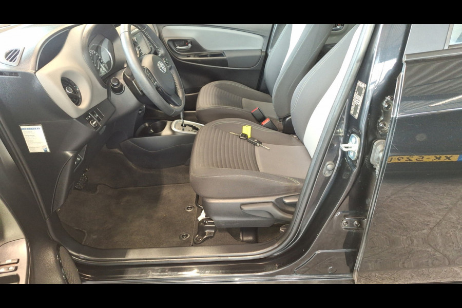 Toyota Yaris 1.5 VVT-i Active/Hybride/Navigatie/Camera/Ecc/Nl Auto/
