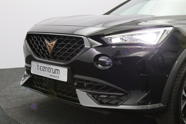 CUPRA Formentor 1.4 e-Hybrid 245 PK VZ Performance PHEV, Panoramadak, Winterpakket, Camera