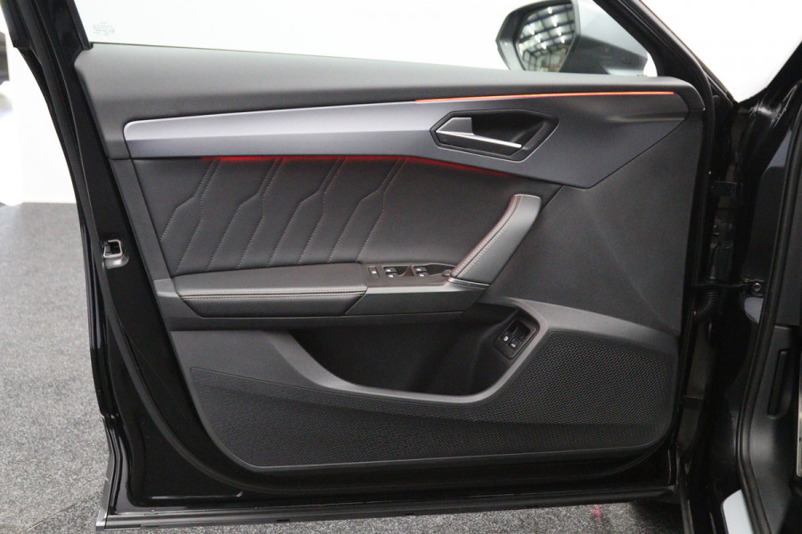 CUPRA Formentor 1.4 e-Hybrid 245 PK VZ Performance PHEV, Panoramadak, Winterpakket, Camera