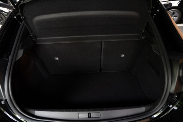 Opel Corsa 1.2 Navi Camera Climate Stoel- & stuur verwarming PDC Bluetooth Full-LED-Matrix Cruise BTW auto