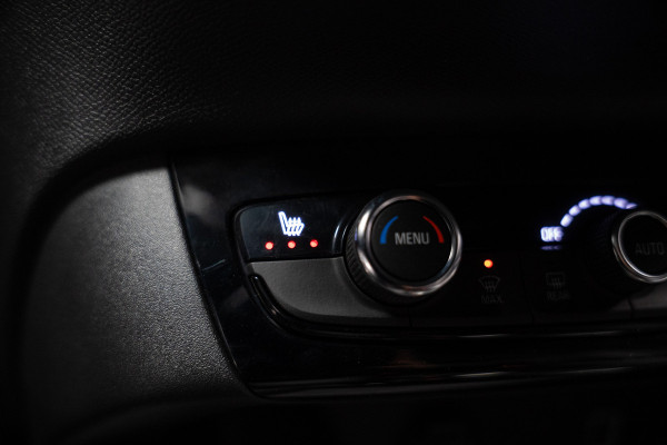Opel Corsa 1.2 Navi Camera Climate Stoel- & stuur verwarming PDC Bluetooth Full-LED-Matrix Cruise BTW auto