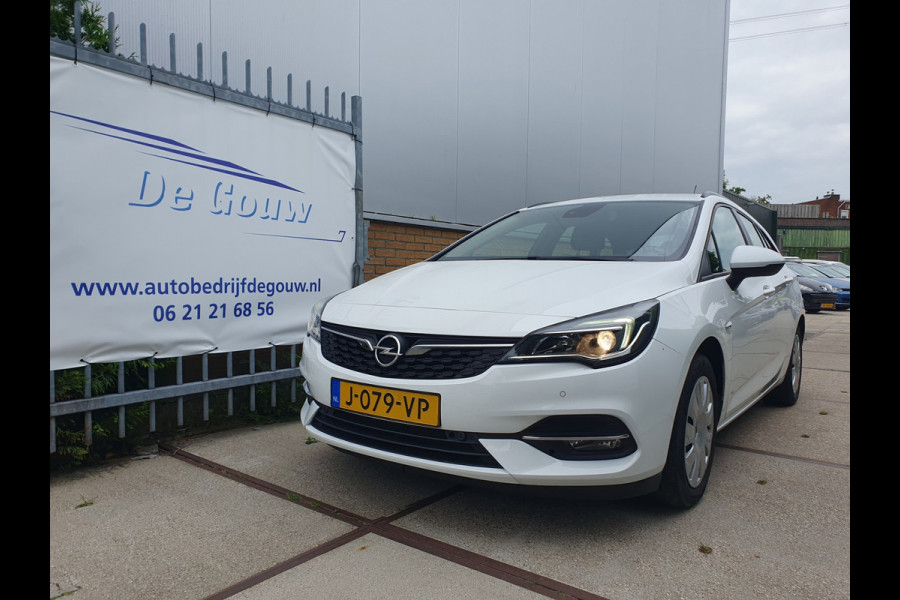 Opel Astra Sports Tourer 1.2 Business Edition, PDC, Trekhaak, Navi