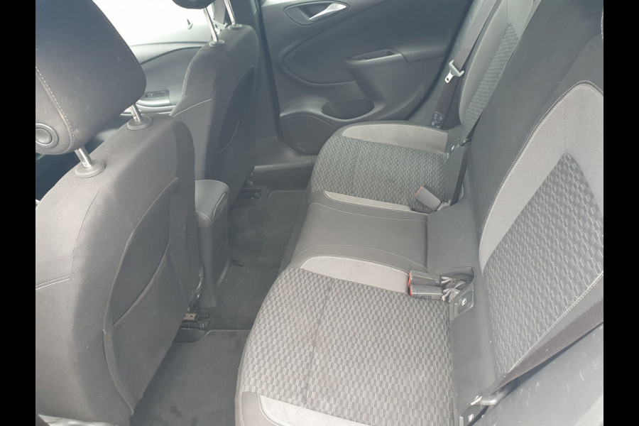 Opel Astra Sports Tourer 1.2 Business Edition, PDC, Trekhaak, Navi