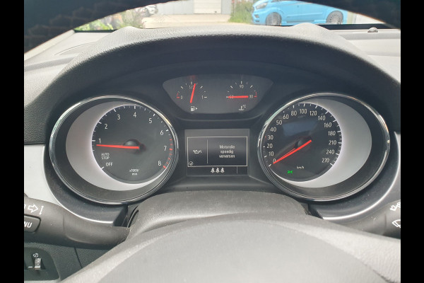 Opel Astra Sports Tourer 1.2 Business Edition, PDC, Trekhaak, Navi