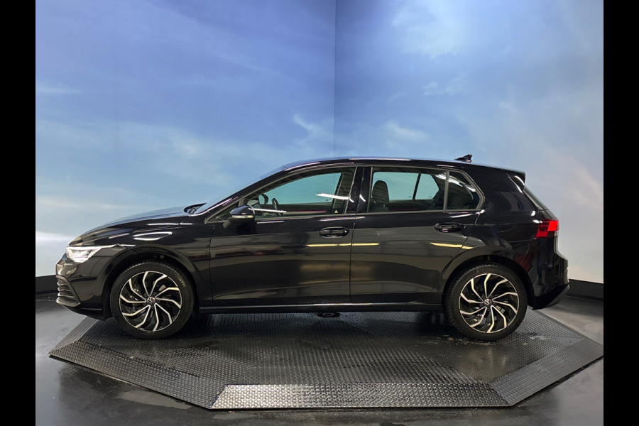 Volkswagen Golf 1.0 eTSI Life Automaat | Navi | Clima | Cruise | PDC
