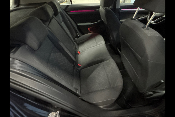 Volkswagen Golf 1.0 eTSI Life Automaat | Navi | Clima | Cruise | PDC