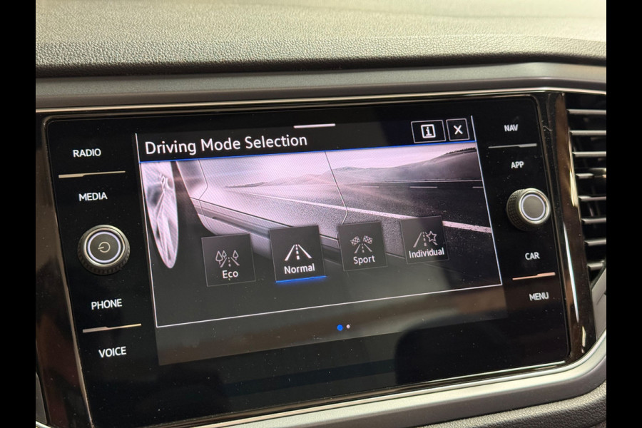 Volkswagen T-Roc Cabrio 1.5 TSI R-Line | Keyless | Led| Stoelverwarming | Carplay | Sfeerverlichting