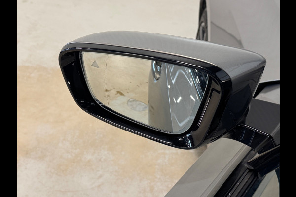 BMW 3-serie 330e High Executive | M-SPORT | SCHUIF/KANTEL | ACC | HUD | TREKHAAK