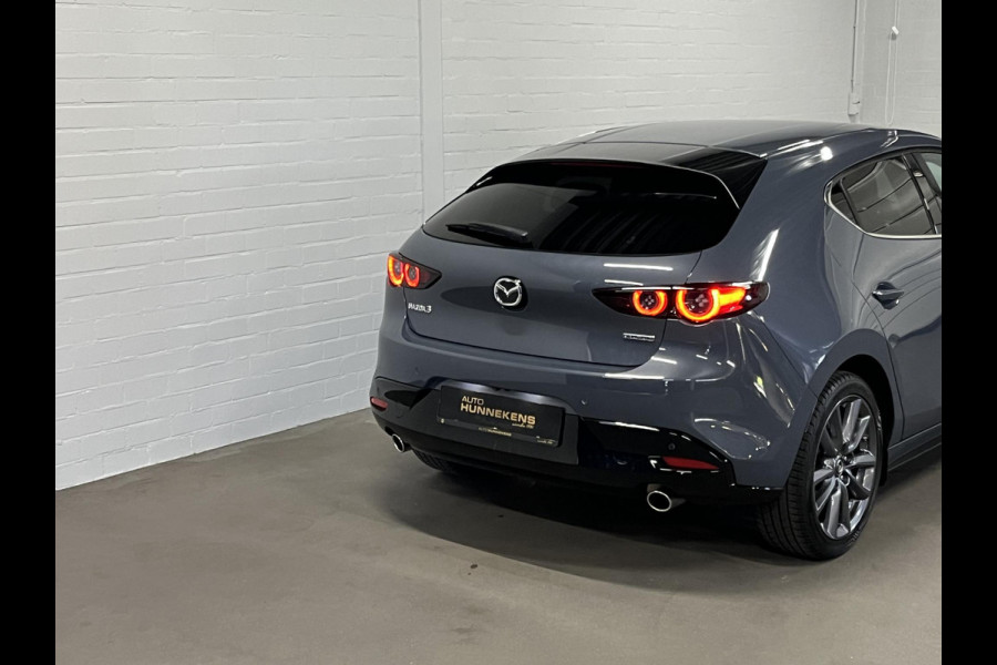 Mazda 3 2.0 Comfort | Adapt. Cruise | Stuur-/stoelverwarming | Achteruitrij camera | Head-up | Bliss