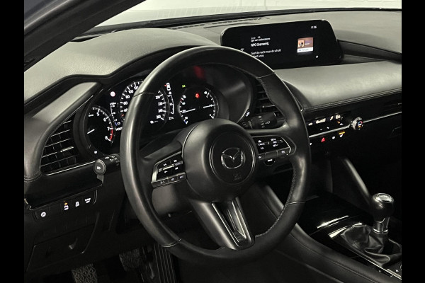 Mazda 3 2.0 Comfort | Adapt. Cruise | Stuur-/stoelverwarming | Achteruitrij camera | Head-up | Bliss