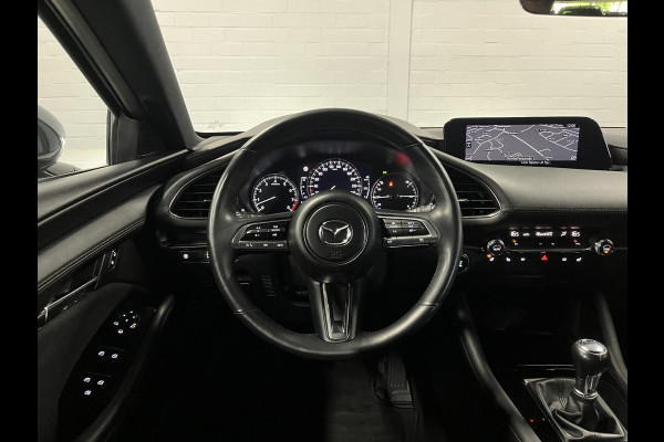Mazda 3 2.0 Comfort | Adapt. Cruise | Stuur-/stoelverwarming | Achteruitrij camera | Head-up | Bliss