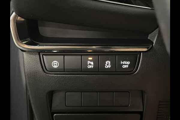 Mazda 3 2.0 Comfort | Adapt. Cruise | Stuur-/stoelverwarming | Achteruitrij camera | Head-up | Bliss