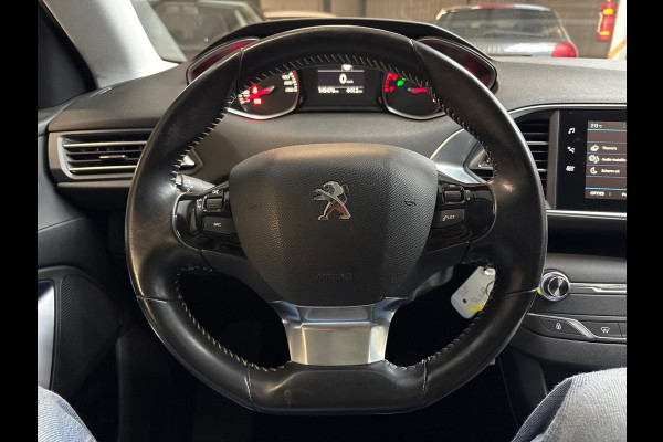Peugeot 308 SW 1.2PureTech Blue Lease Executive PANO/CARPLAY