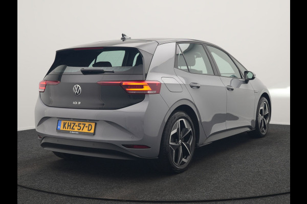 Volkswagen ID.3 Pro S 77 kWh 204pk Dealer O.H. | Adaptive Cruise | Alcantara Sportstoelen & Stuur Verwarmd | Sfeerverlichting | Apple Carplay | Navigatie | DAB | Virtual Cockpit |