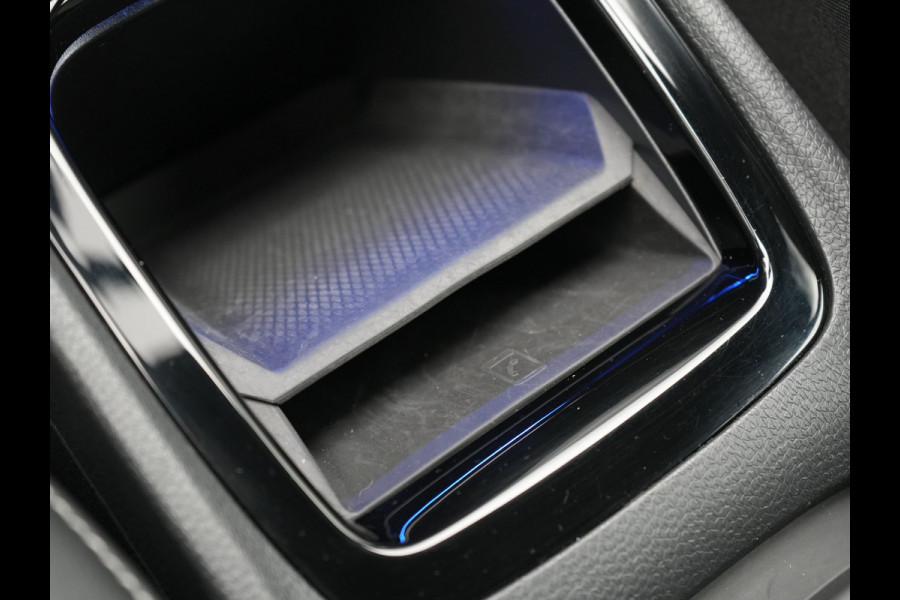 Volkswagen ID.3 Pro S 77 kWh 204pk Dealer O.H. | Adaptive Cruise | Alcantara Sportstoelen & Stuur Verwarmd | Sfeerverlichting | Apple Carplay | Navigatie | DAB | Virtual Cockpit |