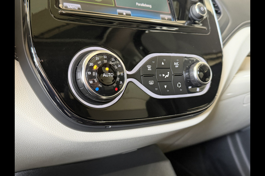 Renault Captur 1.2 TCe Initiale Paris Navi | Bose | Pano | Leder | Camera | Stoelverwarming |