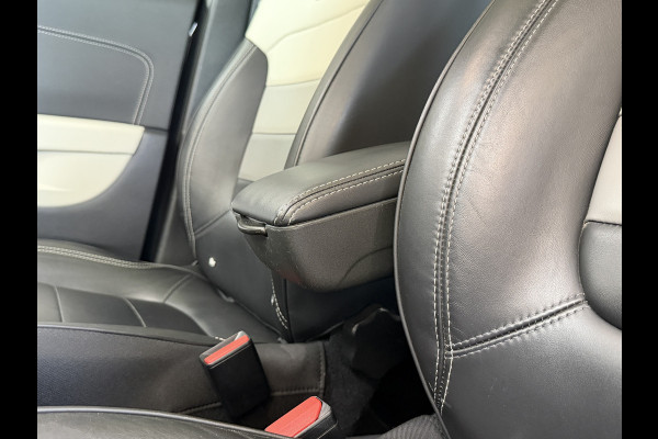 Renault Captur 1.2 TCe Initiale Paris Navi | Bose | Pano | Leder | Camera | Stoelverwarming |