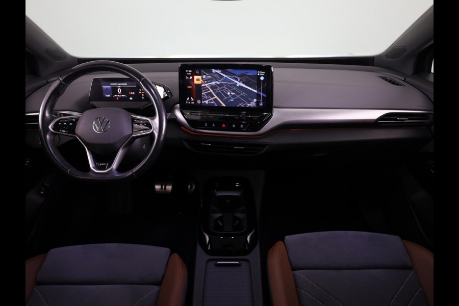 Volkswagen ID.4 Max 77 kWh | Panoramadak | SoH 88,96 % | Navigatie | 360 camera | Apple Carplay/Android Auto | Elek verstelbare stoel(en) | 21" Velgen | Elek Achterklep | Dode hoek Sensoren |