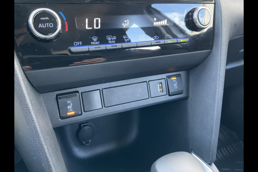 Toyota Yaris Cross 1.5 Hybrid Dynamic Hoge zit Navi Camera Stoelverw Clima Voll.Onderhouden!