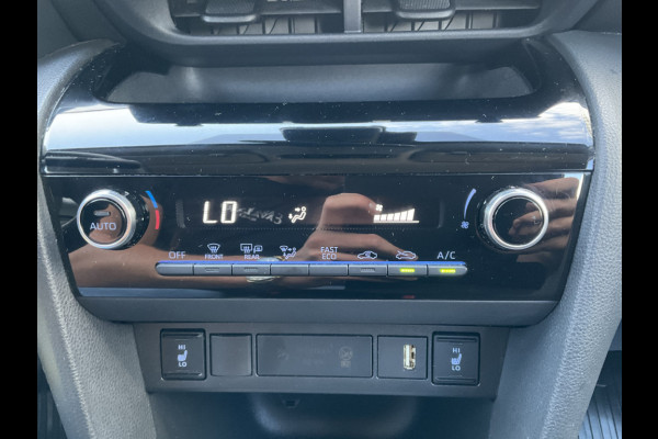 Toyota Yaris Cross 1.5 Hybrid Dynamic Hoge zit Navi Camera Stoelverw Clima Voll.Onderhouden!