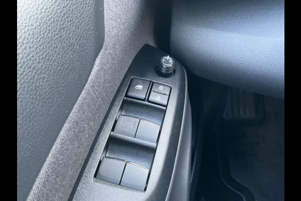 Toyota Yaris Cross 1.5 Hybrid Dynamic Hoge zit Navi Camera Stoelverw Clima Voll.Onderhouden!