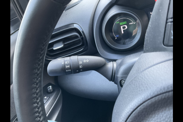 Toyota Yaris Cross 1.5 Hybrid Dynamic Hoge zit Navi Camera Stoelverw Clima Voll.Onderhouden!