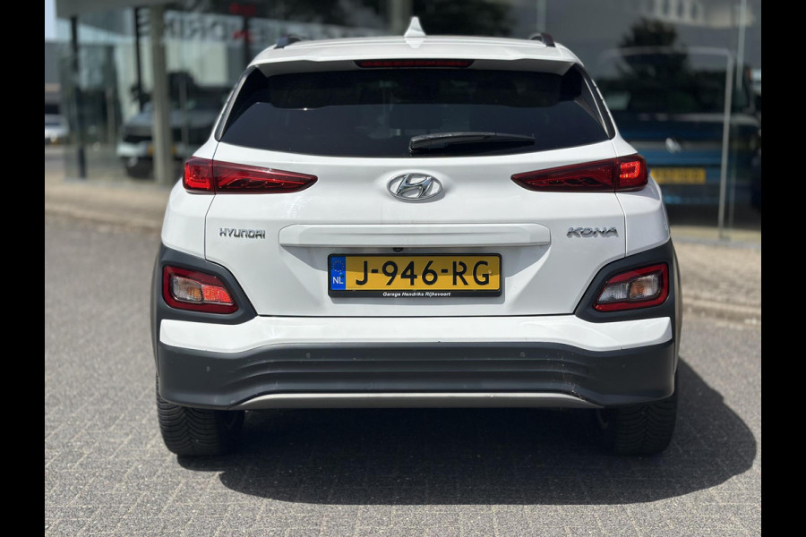 Hyundai Kona EV Premium 64 kWh | SOH: 97,6% | 3 Fase | Full Options | NAP | Leder |  Stoelkoeling & Verwarming | LED | Blind-spot | Lage Km-stand! |