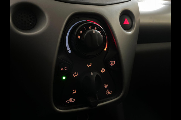 Citroën C1 1.0 e-VTi Feel AIRCO BLUETOOTH CARKIT PRIVACY GLAS CHROOM SPIEGELS SPARCO NIEUWSTAAT
