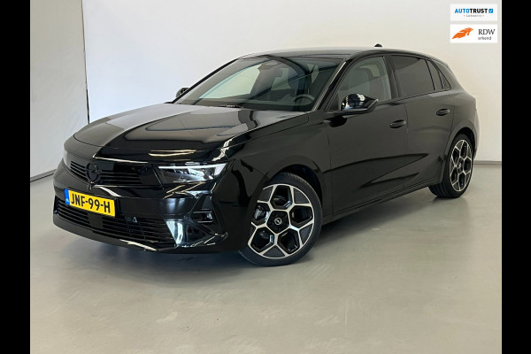 Opel Astra 1.2 Turbo Sport Night Edition / CarPlay / 18" LM