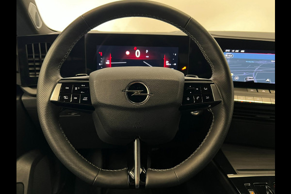 Opel Astra 1.2 Turbo Sport Night Edition / CarPlay / 18" LM