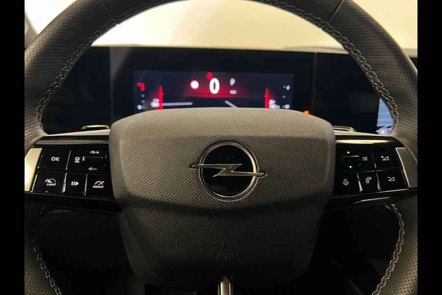 Opel Astra 1.2 Turbo Sport Night Edition / CarPlay / 18" LM