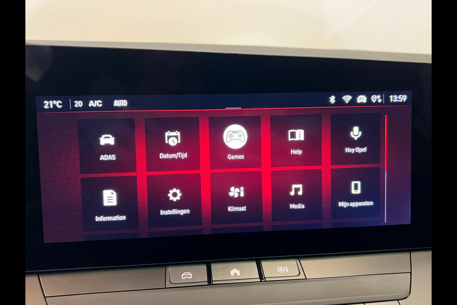 Opel Astra 1.2 Turbo Sport Night Edition / CarPlay / 18" LM