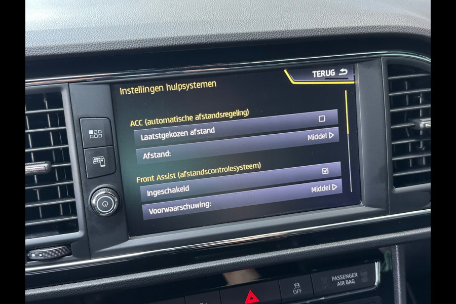 Seat Leon 2.0 TSI Cupra 300 Leer Navi Camera Virtual
