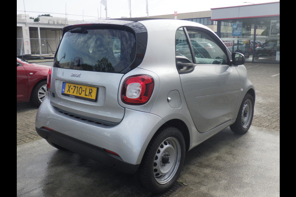 Smart Fortwo EQ Comfort 18 kWh, Airco, Cruise, Stoelverwarming!