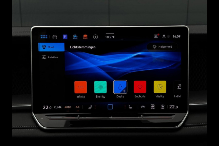 Volkswagen Tayron 1.5 eTSI Life | 7p | Trekhaak | 360 | IQ